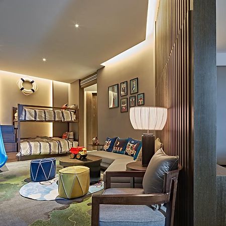 Отель Wanda Realm Hefei Chaohu Экстерьер фото