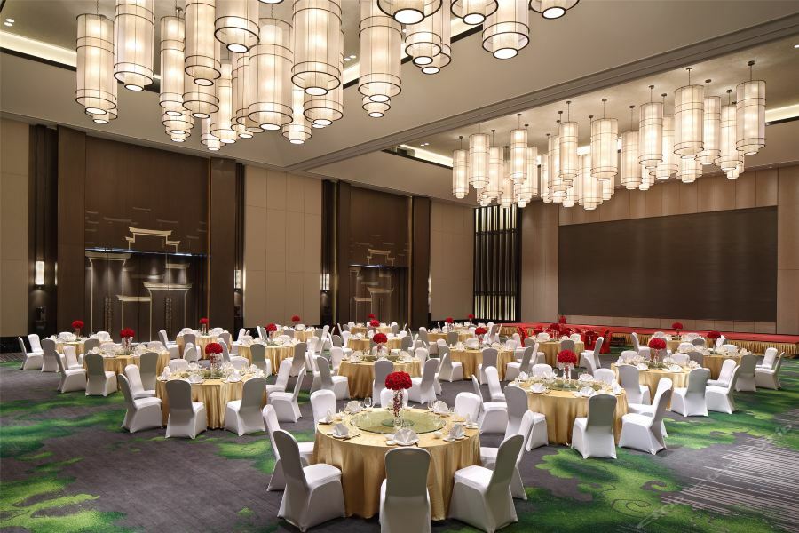 Отель Wanda Realm Hefei Chaohu Экстерьер фото